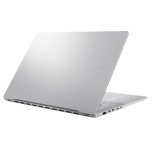 16" Ноутбук ASUS Vivobook S 16 Ryzen 9 365 OLED 3.2K 120Гц RAM 32 ГБ SSD 1 ТБ M5606W Серебристый
