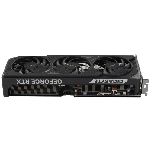 Видеокарта GIGABYTE GeForce RTX 5070 WINDFORCE OC SFF [GV-N5070WF3OC-12GD]