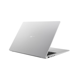 Ноутбук ASUS Vivobook S 16 M5650UA AMD Ryzen 7 8845H OLED 2.5K 165 Гц RAM 16 ГБ SSD 1 ТБ Серебристый