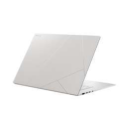 Ноутбук ASUS Zenbook S 16 UM5606WA AMD Ryzen 9 HX 370 OLED 2.8K 120 Гц RAM 32 ГБ SSD 1 ТБ Белый